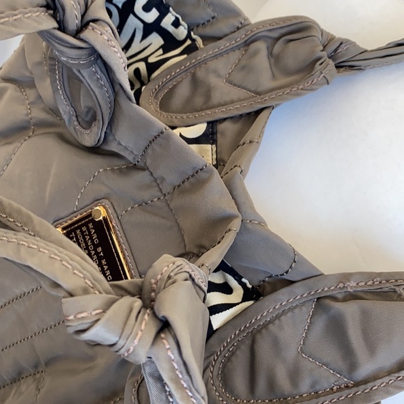 100% Authentic Marc By Marc Jacobs Quilted Tote - Picture 5 of 6